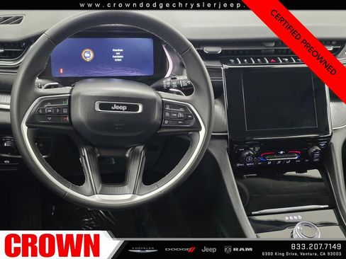 Certified 2024 Jeep Grand Cherokee Laredo AWD/4WD image 16
