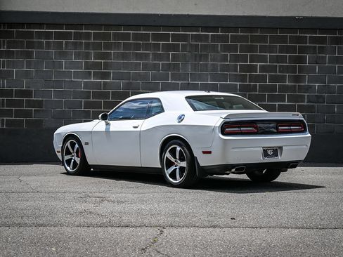 Used 2012 Dodge Challenger SRT8 w/ Premium Sound Group RWD image 4