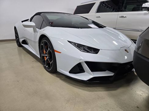 Used 2024 Lamborghini Huracan EVO image 6
