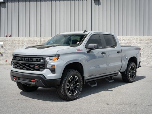 Used 2024 Chevrolet Silverado 1500 Custom Trail Boss image 3