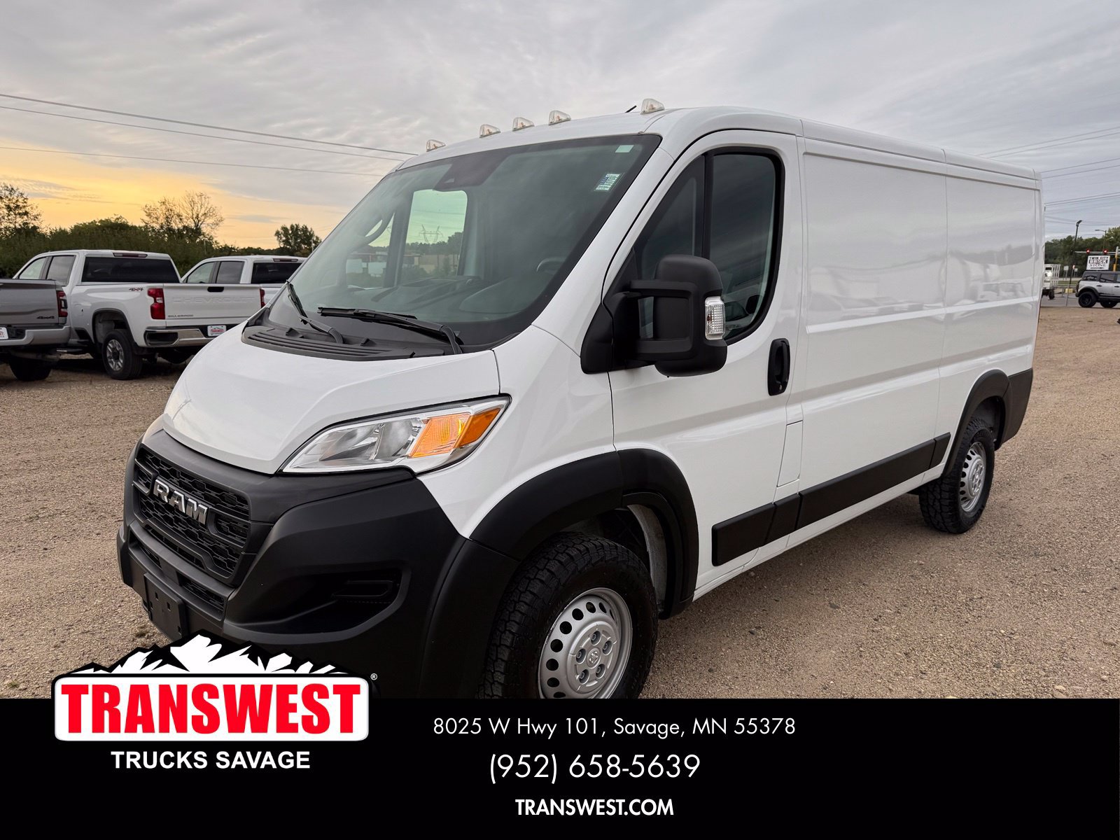 Used 2025 RAM ProMaster 2500 w/ Convenience Group FWD image 1