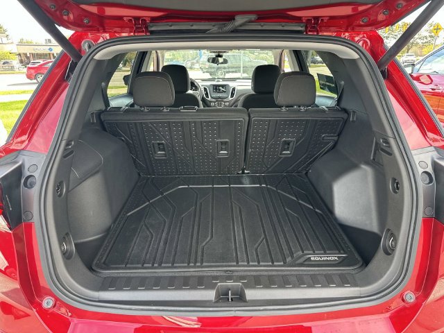 Certified 2024 Chevrolet Equinox LT w/ LPO, Floor Liner Package AWD/4WD image 23