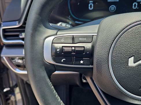 Certified 2025 Kia Sportage EX FWD image 30