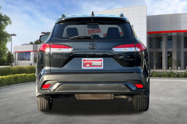Certified 2024 Toyota Corolla Cross AWD Hybrid w/ Moonroof Package image 6