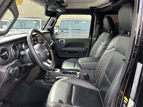 Certified 2022 Jeep Gladiator Overland AWD/4WD image 14
