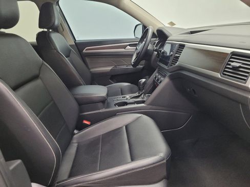 Used 2021 Volkswagen Atlas SE FWD image 21