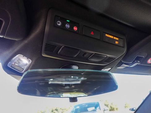 Used 2022 Chevrolet Corvette Stingray Coupe w/ Z51 Performance Package image 33