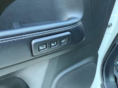 Used 2019 Toyota 4Runner Limited image 11