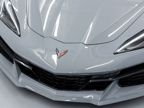 Used 2025 Chevrolet Corvette Z06 w/ Stealth Interior Trim Package image 8