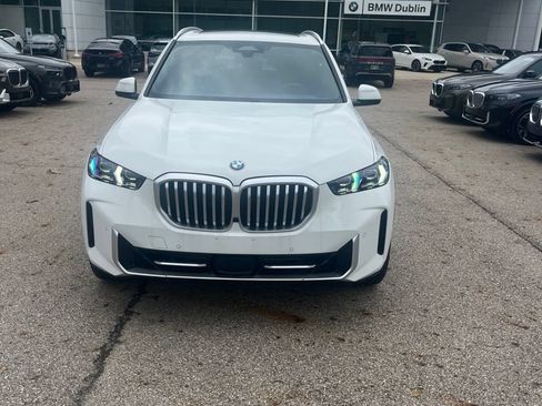 Used 2025 BMW X5 xDrive40i w/ Parking Assistance Package AWD/4WD image 2