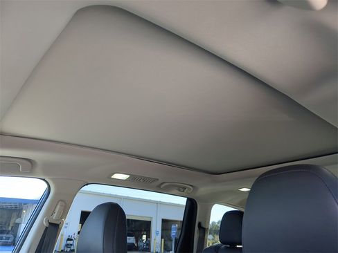 Used 2022 Subaru Ascent Touring image 22