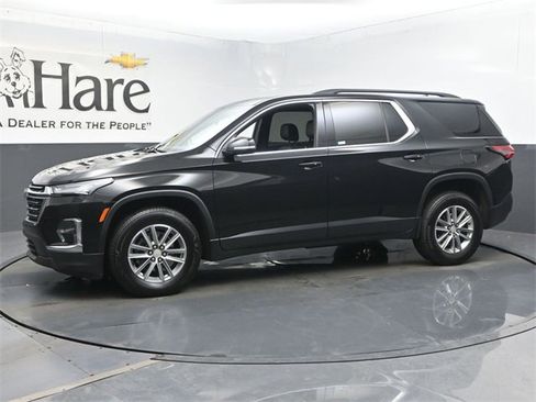 Used 2023 Chevrolet Traverse LT image 32