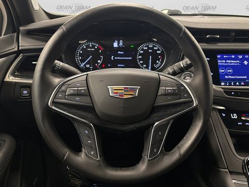 Used 2023 Cadillac XT5 Premium Luxury FWD image 39