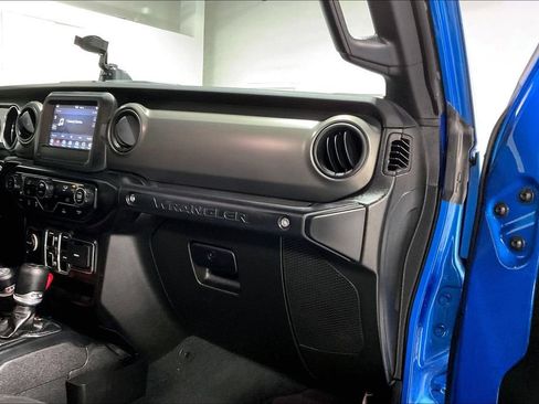 Used 2023 Jeep Wrangler Unlimited Sport AWD/4WD image 19