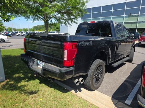 Used 2022 Ford F250 Lariat w/ Black Appearance Package AWD/4WD image 5