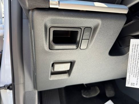 New 2026 Ford Expedition Active RWD image 32