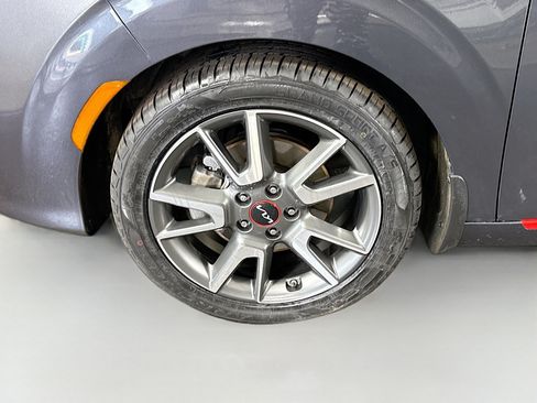 Used 2022 Kia Soul Turbo FWD image 38