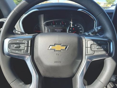 Used 2023 Chevrolet Blazer LT w/ Convenience Package FWD image 11