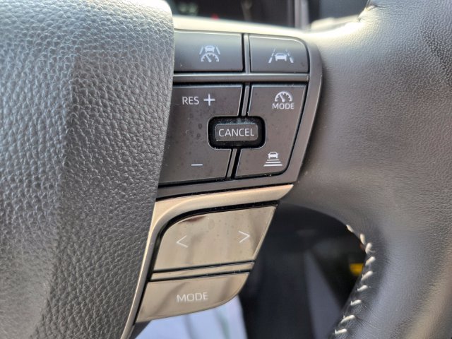 Used 2025 Toyota Camry SE FWD image 33