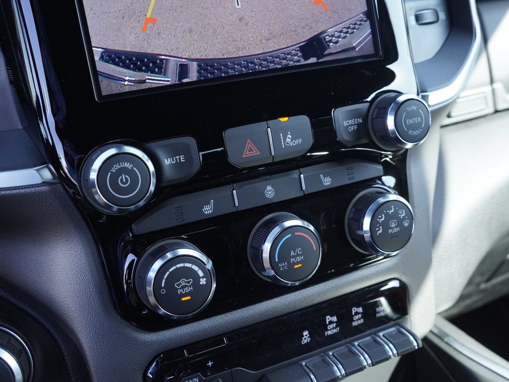 New 2026 RAM 1500 Big Horn AWD/4WD image 23