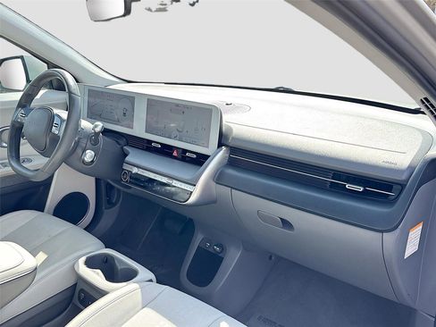 Used 2023 Hyundai Ioniq 5 SEL image 27