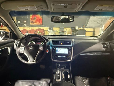 Used 2016 Nissan Altima 2.5 SL w/ 2.5 Technology w/LED Package image 15