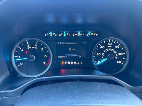 Used 2016 Ford F150 XLT w/ Equipment Group 302A Luxury AWD/4WD image 27
