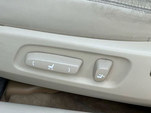 Used 2010 Lexus ES 350 image 10