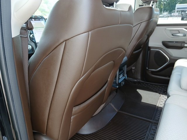 Used 2025 RAM 1500 Laramie AWD/4WD image 18