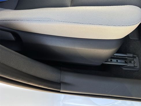 Used 2024 Toyota Corolla LE image 46