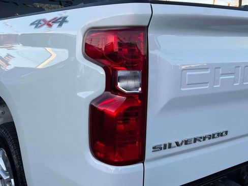 Certified 2025 Chevrolet Silverado 1500 LT AWD/4WD image 11