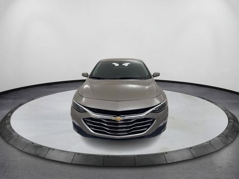 Used 2022 Chevrolet Malibu LT FWD image 2