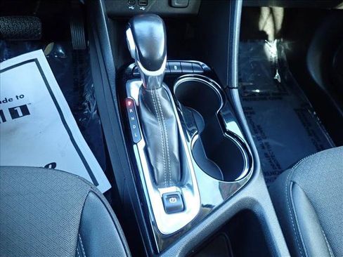 Used 2024 Buick Encore GX Preferred FWD image 18