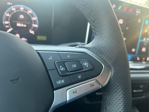 New 2026 Volkswagen Tiguan SE R-Line image 21