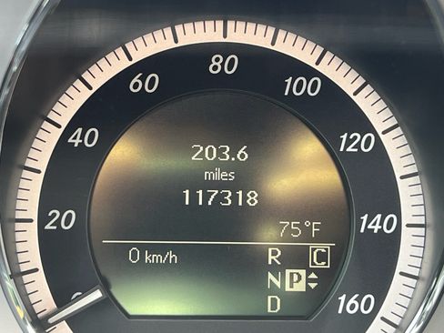 Used 2010 Mercedes-Benz E 350 Sedan image 18