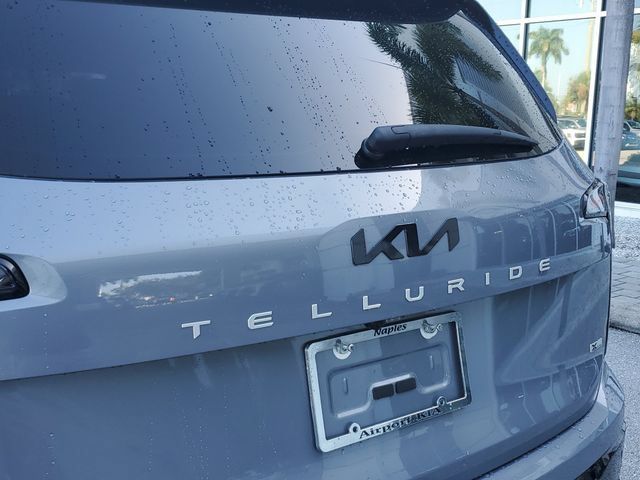 Certified 2024 Kia Telluride SX Prestige X-Line AWD/4WD image 8