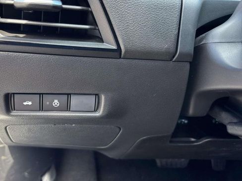 New 2026 Nissan Sentra SV w/ SV Convenience Package FWD image 11