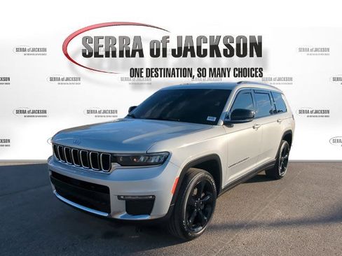 Used 2021 Jeep Grand Cherokee L Limited image 4
