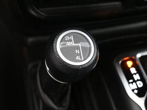 Used 2022 Jeep Wrangler Unlimited Sport AWD/4WD image 29