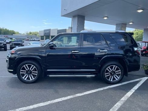 Used 2019 Toyota 4Runner Limited AWD/4WD image 32