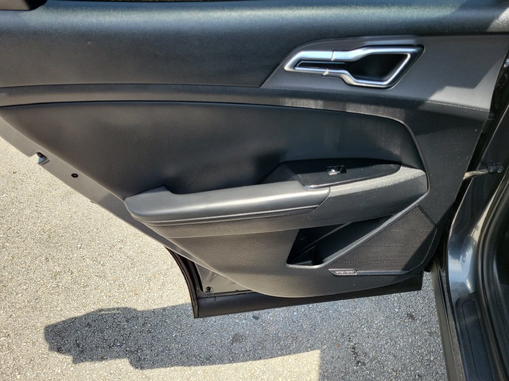 Used 2023 Kia Sportage SX FWD image 18