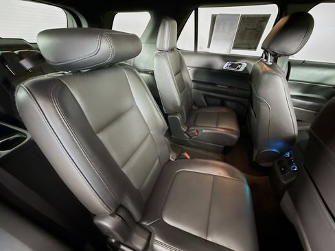 Used 2015 Ford Explorer Limited w/ Equipment Group 301A image 35