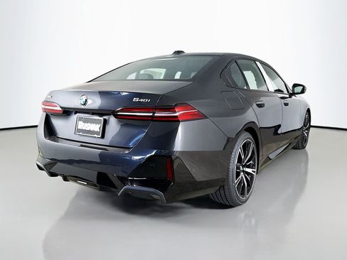 New 2026 BMW 540i xDrive w/ M Sport Package AWD/4WD image 7