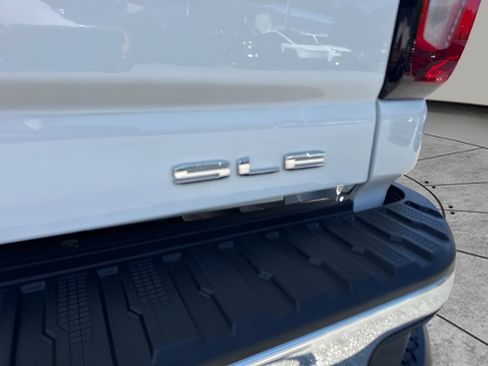 Used 2026 GMC Sierra 2500 SLE w/ SLE Value Package; AWD/4WD image 32