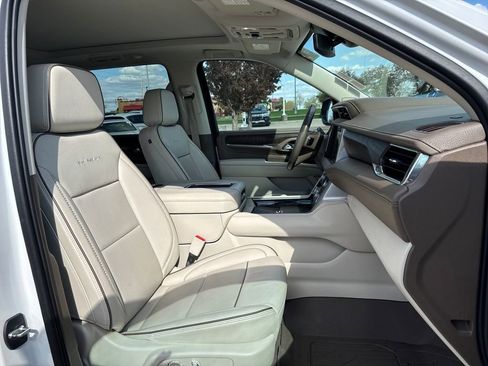 Certified 2023 GMC Yukon XL Denali AWD/4WD image 41