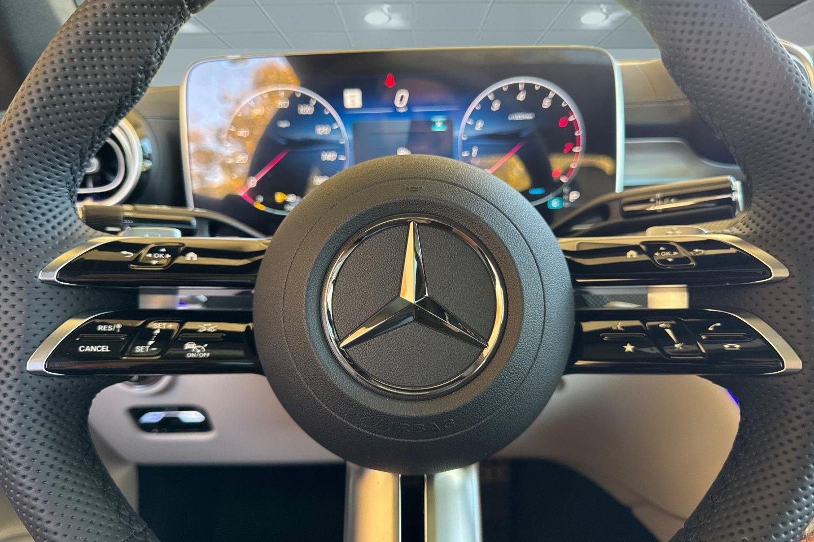 New 2027 Mercedes-Benz CLE 450 4MATIC Coupe image 11