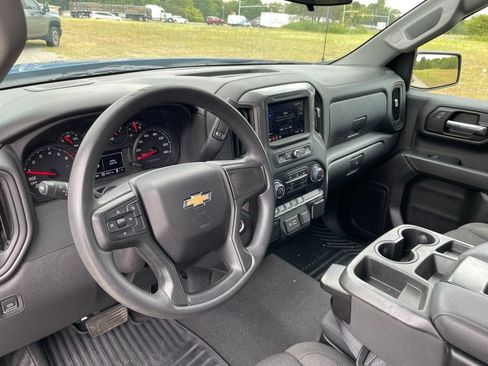 Used 2022 Chevrolet Silverado 1500 Custom AWD/4WD image 27