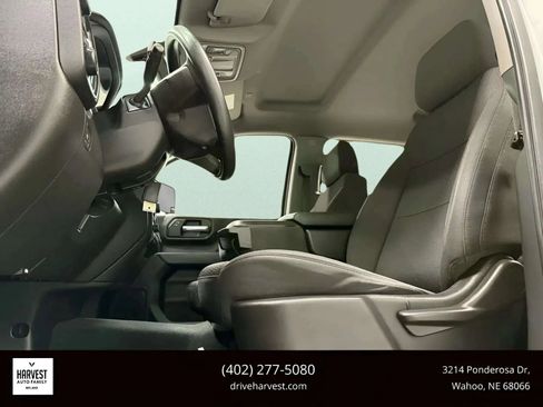 Used 2022 Chevrolet Silverado 2500 Custom w/ Custom Value Package image 14