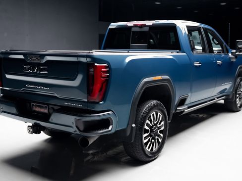 Used 2024 GMC Sierra 2500 Denali Ultimate w/ LPO, GMC Protection Package image 34