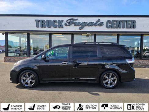 Used 2015 Toyota Sienna SE w/ SE Preferred Package FWD image 1